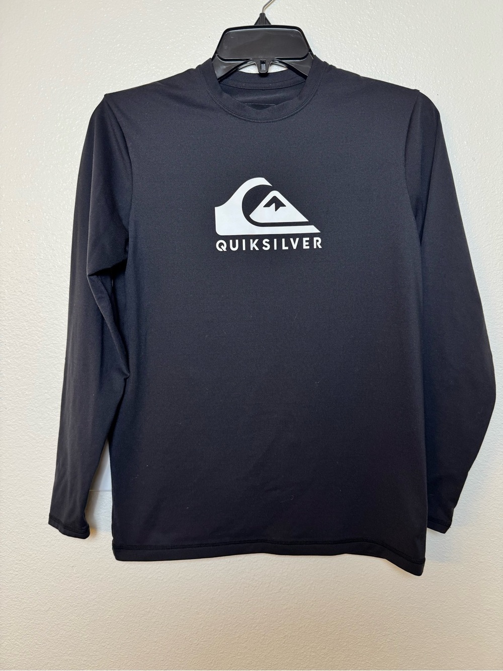 Quiksilver Solid Streak Long Sleeve Youth UPF 50 Surf Tee 12-M